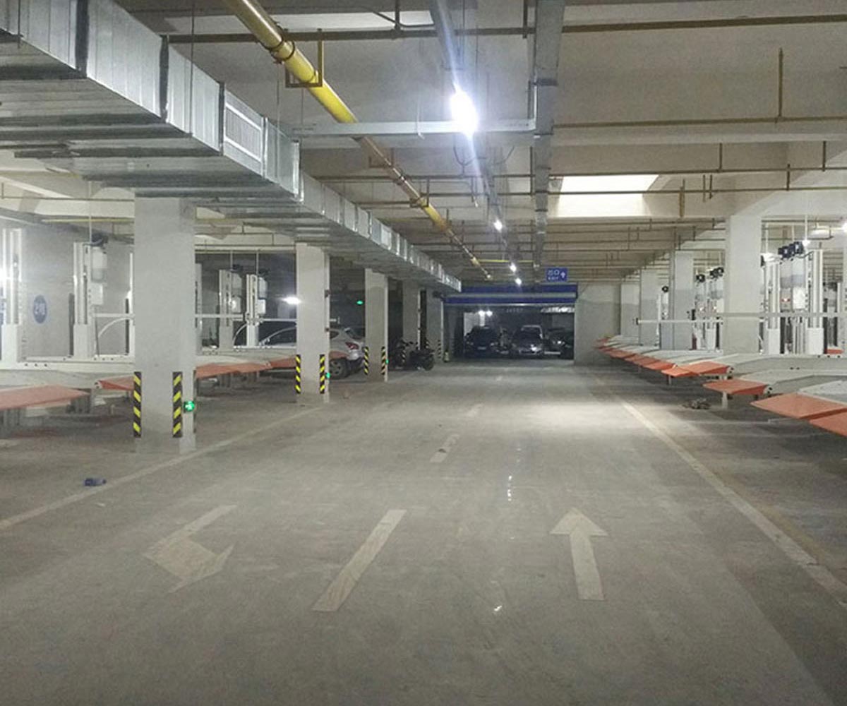 升降橫移機械式停車設備出租.jpg