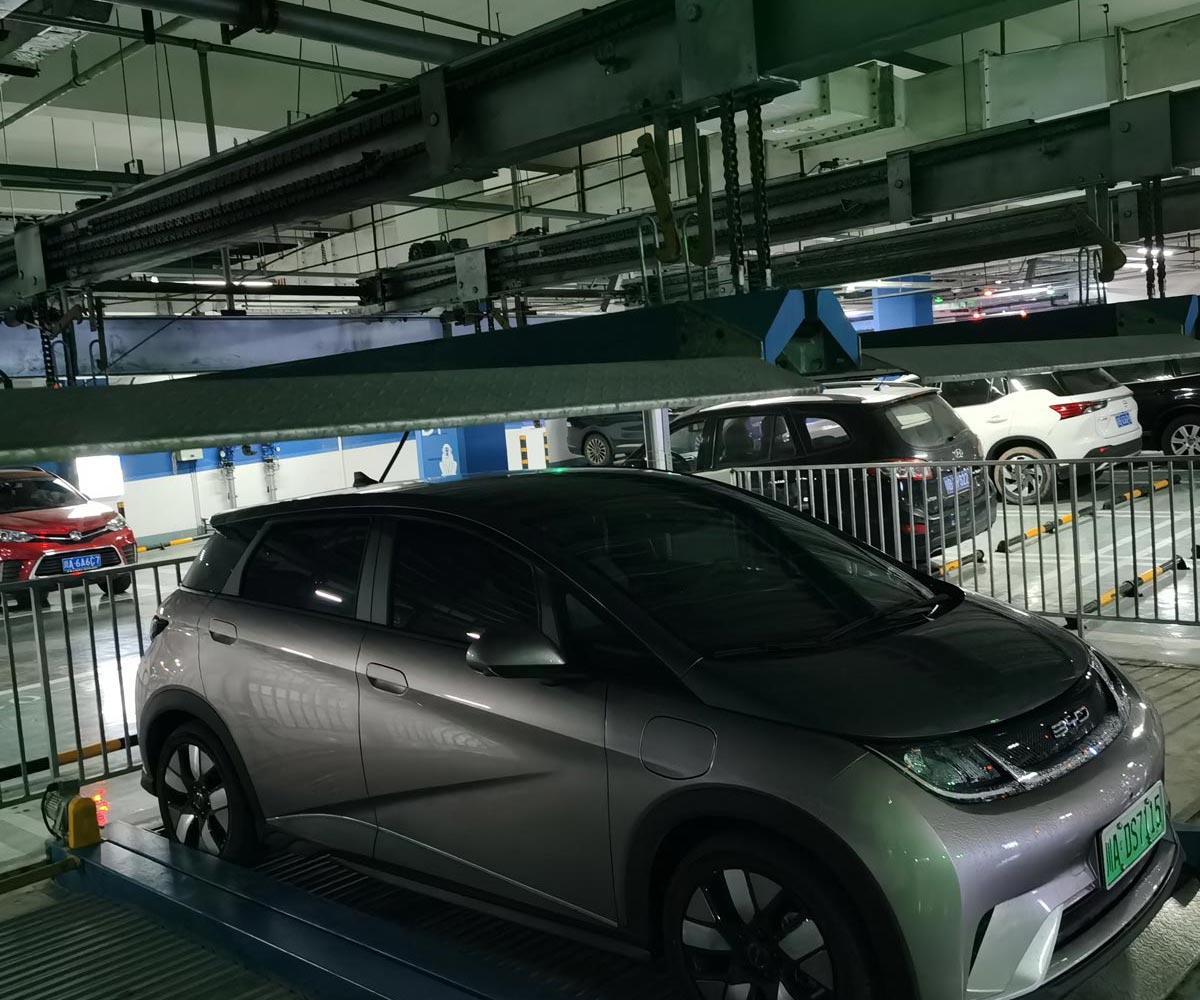 升降橫移類機械立體停車設備長租.jpg